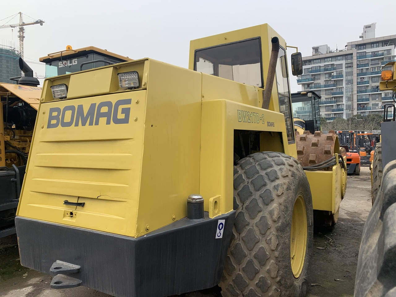 BOMAG BW217D - 碾压机:图4 BOMAG BW217D - 碾压机:图4
