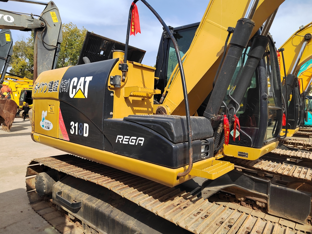 CATERPILLAR 318D - 履带式挖掘机:图1 CATERPILLAR 318D - 履带式挖掘机:图1