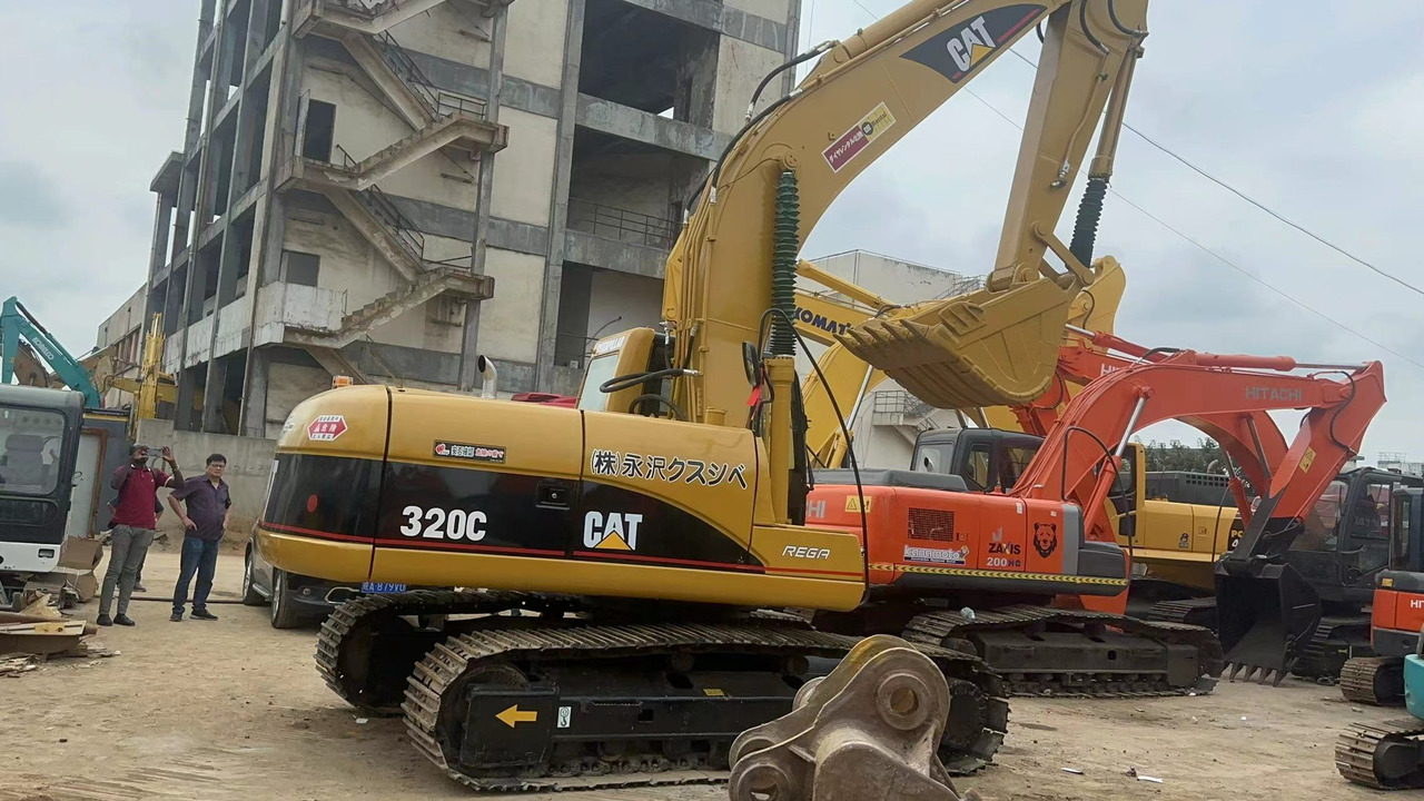 CATERPILLAR 320CL - 履带式挖掘机:图1 CATERPILLAR 320CL - 履带式挖掘机:图1
