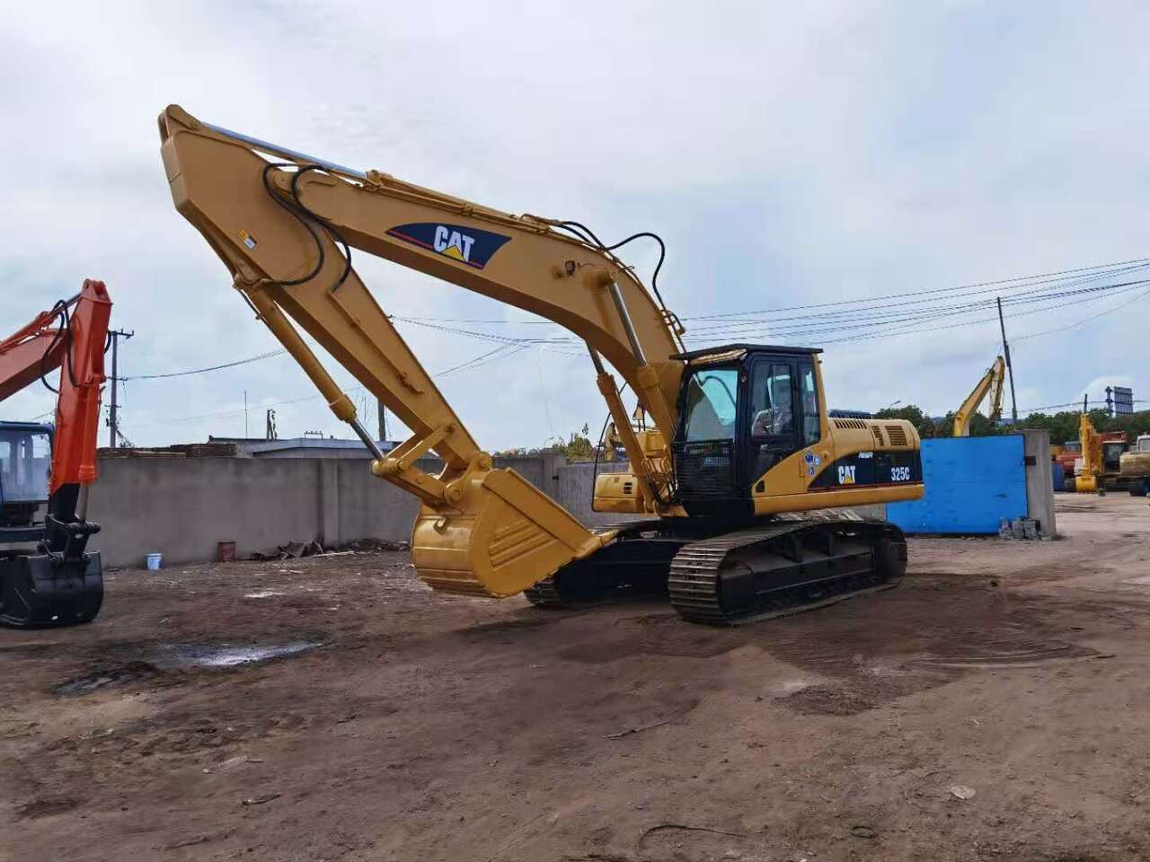 CATERPILLAR 325C - 履带式挖掘机:图4 CATERPILLAR 325C - 履带式挖掘机:图4