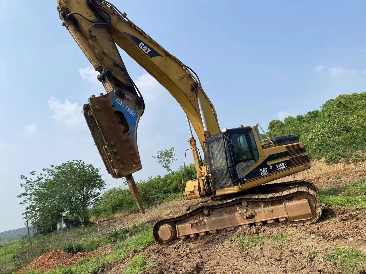 CATERPILLAR 345B - 履带式挖掘机:图2 CATERPILLAR 345B - 履带式挖掘机:图2