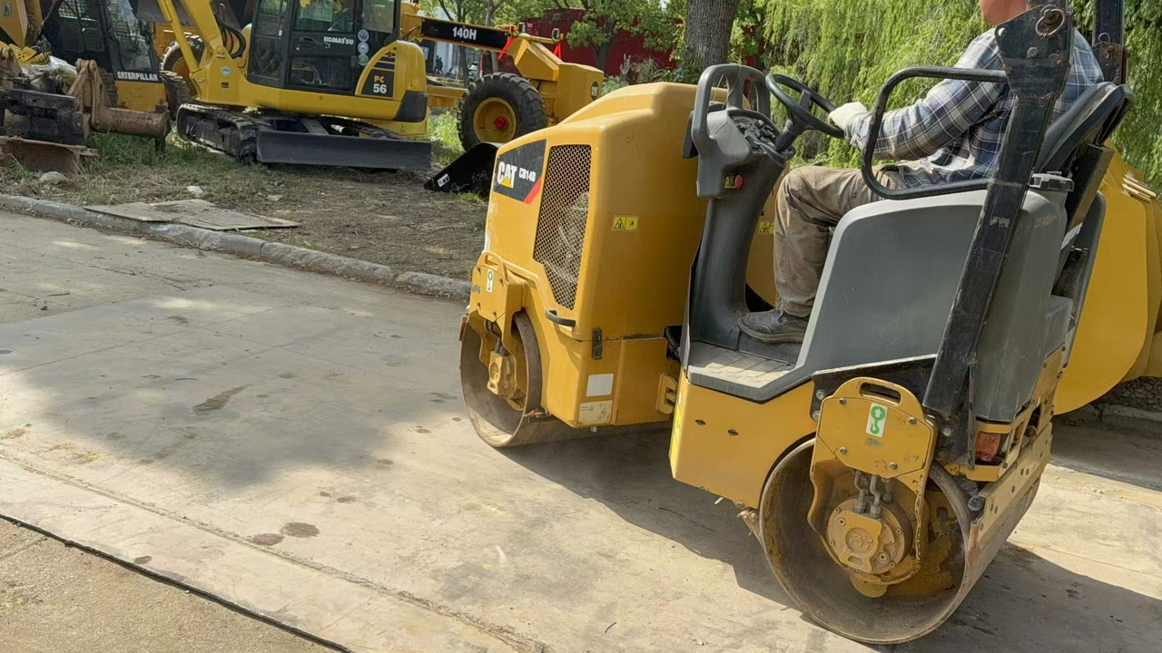 CATERPILLAR CB14B - 碾压机:图3 CATERPILLAR CB14B - 碾压机:图3