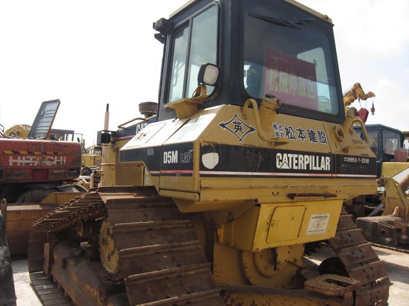 CATERPILLAR D5M - 推土机:图2 CATERPILLAR D5M - 推土机:图2