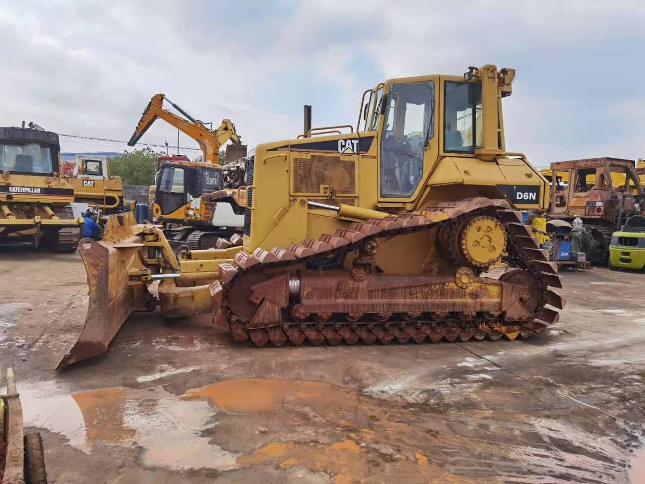 CATERPILLAR D6N - 推土机:图1 CATERPILLAR D6N - 推土机:图1