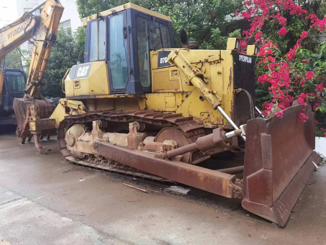 CATERPILLAR D7G2 - 推土机:图1 CATERPILLAR D7G2 - 推土机:图1