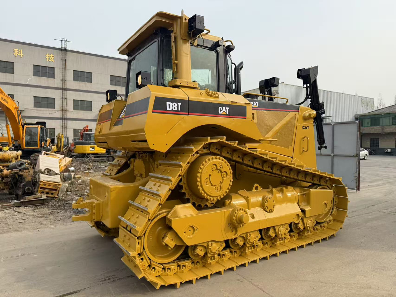 CATERPILLAR D8T - 推土机:图2 CATERPILLAR D8T - 推土机:图2