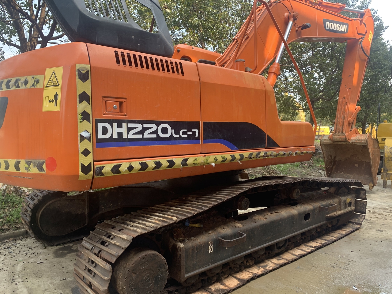 DOOSAN DH200LC-7 - 履带式挖掘机:图4 DOOSAN DH200LC-7 - 履带式挖掘机:图4