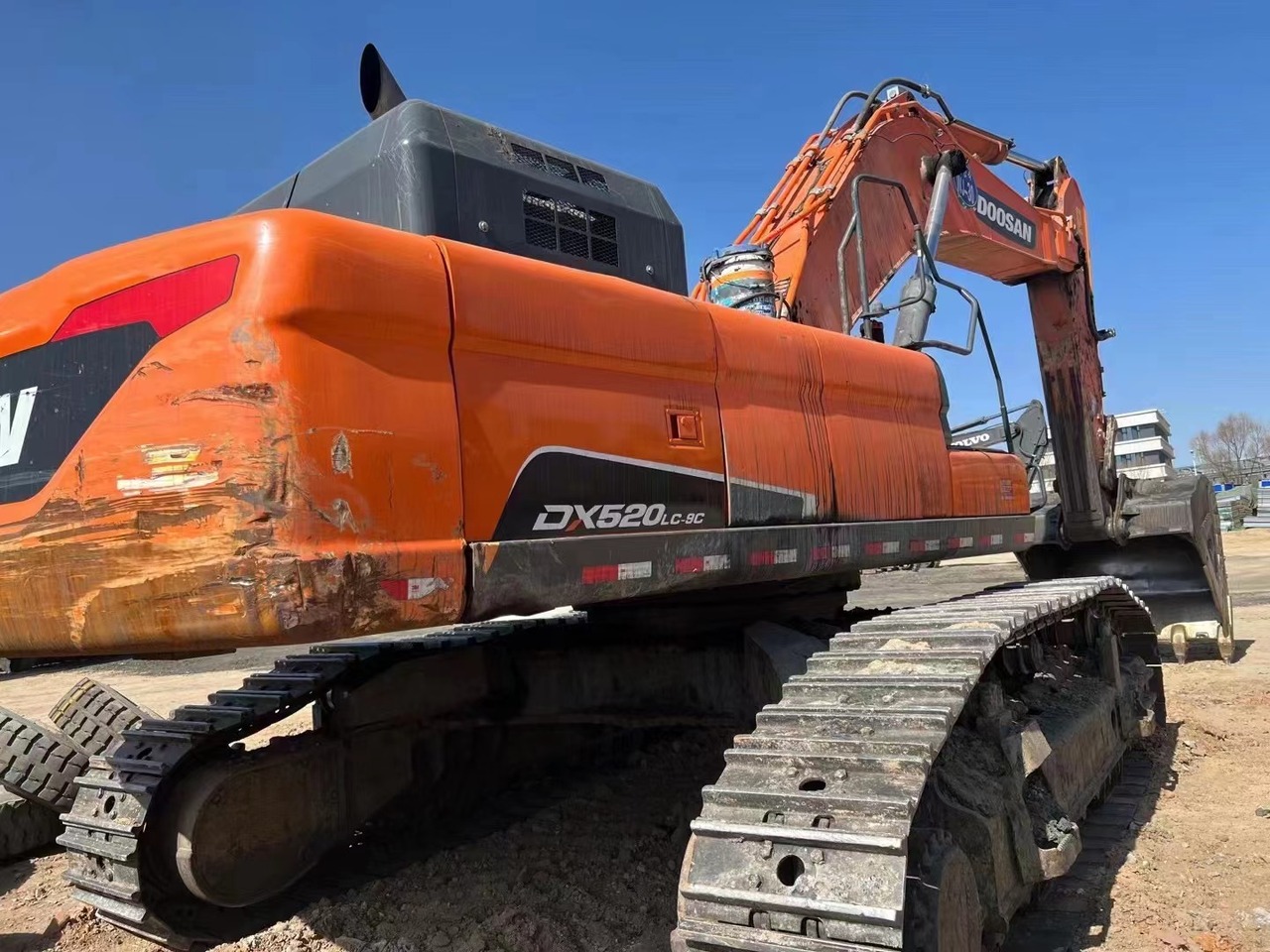 DOOSAN Doosan 520LC-9C - 履带式挖掘机:图3 DOOSAN Doosan 520LC-9C - 履带式挖掘机:图3