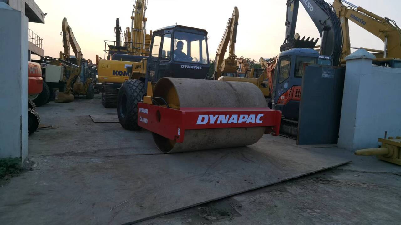 DYNAPAC CA301D - 碾压机:图5 DYNAPAC CA301D - 碾压机:图5