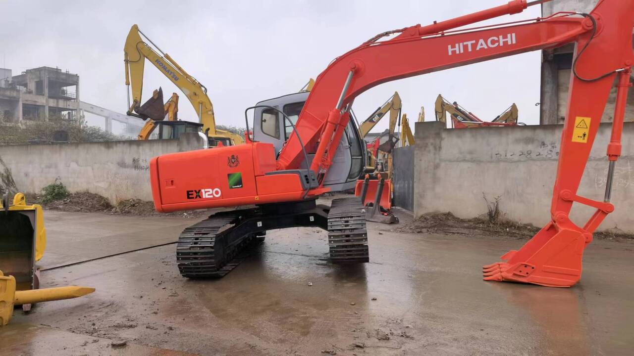 HITACHI EX120-5 - 履带式挖掘机:图3 HITACHI EX120-5 - 履带式挖掘机:图3