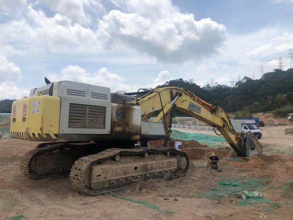 HITACHI ZX490 - 履带式挖掘机:图3 HITACHI ZX490 - 履带式挖掘机:图3