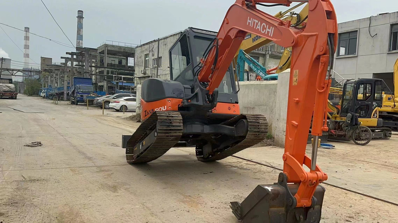 HITACHI ZX50U-2 - 小型挖掘机:图5 HITACHI ZX50U-2 - 小型挖掘机:图5
