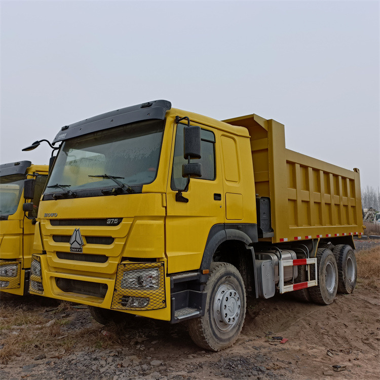 HOWO 6x4-375hp-Yellow 租赁 HOWO 6x4-375hp-Yellow：图12