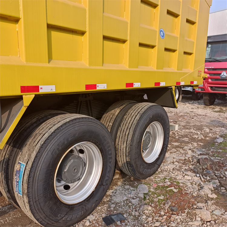 HOWO HOWO 6x4-375 tipper - 翻斗车:图5 HOWO HOWO 6x4-375 tipper - 翻斗车:图5