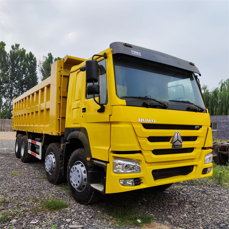 HOWO HOWO 8x4 371-Yellow Tipper - 翻斗车:图2 HOWO HOWO 8x4 371-Yellow Tipper - 翻斗车:图2