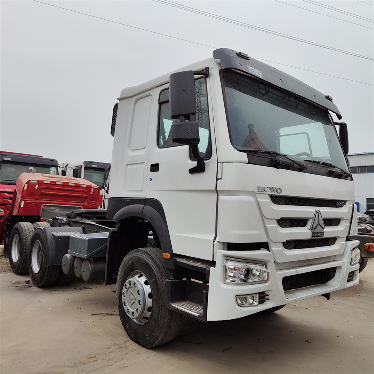HOWO white-6x4 380hp tractor - 牵引车:图1 HOWO white-6x4 380hp tractor - 牵引车:图1