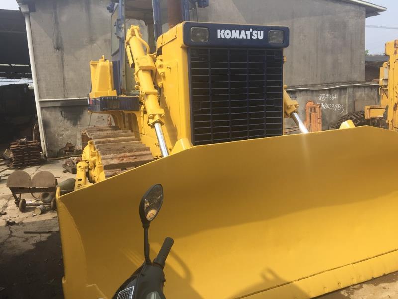 KOMATSU D85A - 推土机:图4 KOMATSU D85A - 推土机:图4