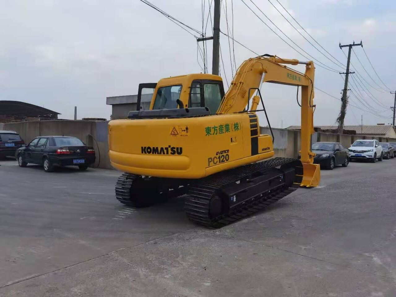 KOMATSU PC120-6 - 履带式挖掘机:图4 KOMATSU PC120-6 - 履带式挖掘机:图4
