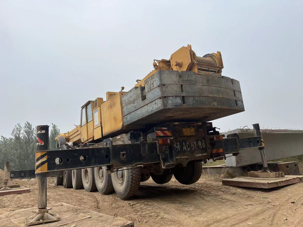 LIEBHERR LTM1170N - 起重机:图1 LIEBHERR LTM1170N - 起重机:图1