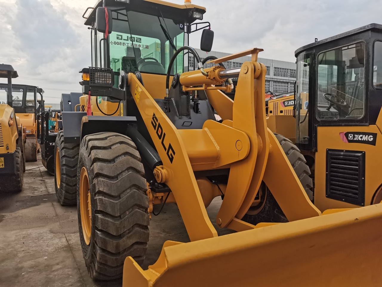 SDLG L933-SDLG-wheel loader - 轮式装载机:图1 SDLG L933-SDLG-wheel loader - 轮式装载机:图1