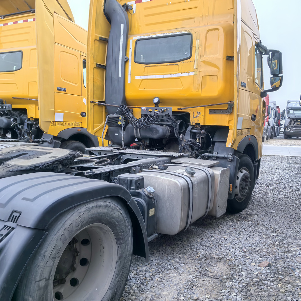SINOTRUK Howo T7H 480 4x2 - 牵引车:图3 SINOTRUK Howo T7H 480 4x2 - 牵引车:图3