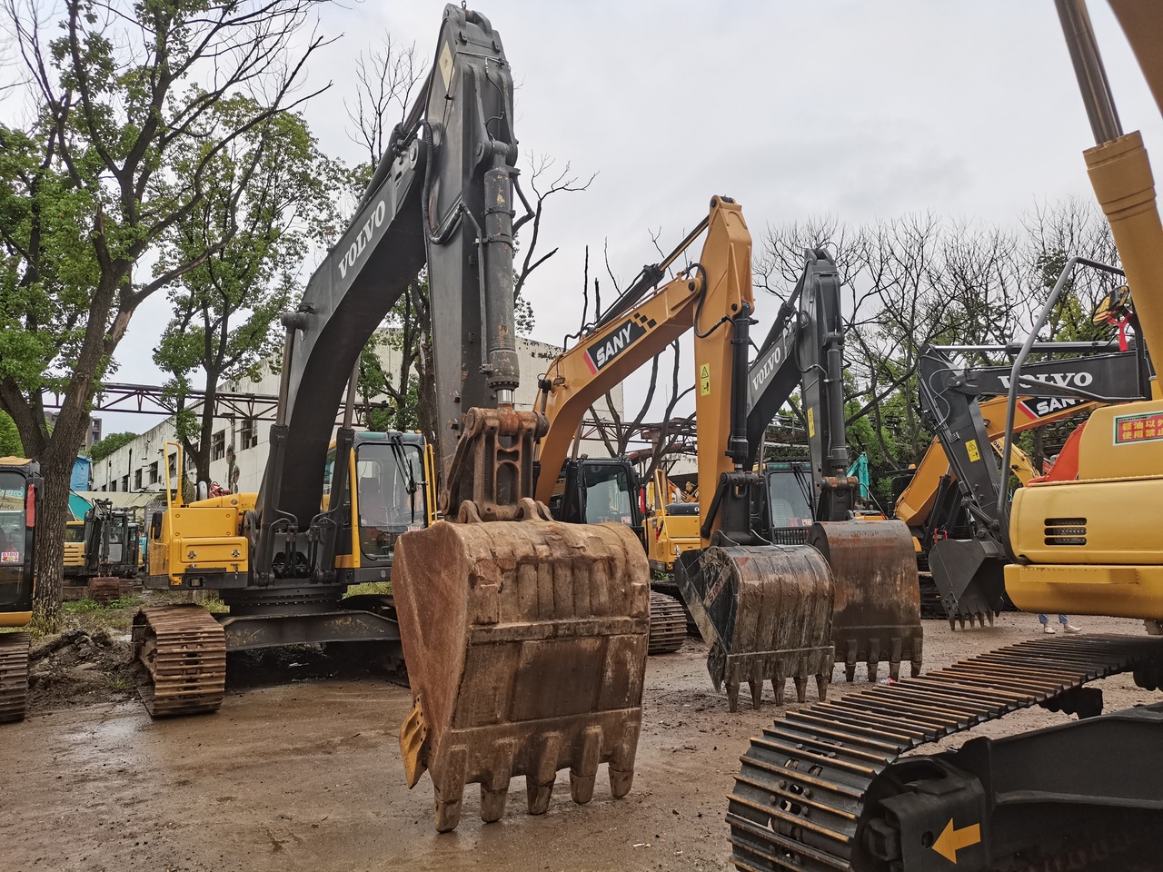 VOLVO EC290BLC - 履带式挖掘机:图2 VOLVO EC290BLC - 履带式挖掘机:图2