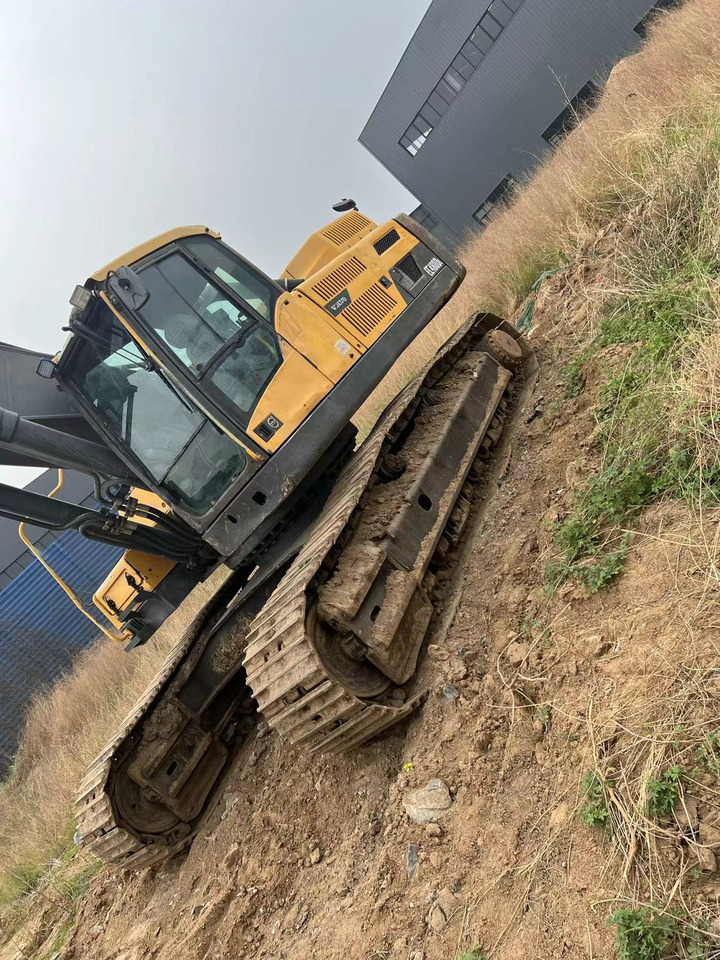 VOLVO EC480DL - 履带式挖掘机:图1 VOLVO EC480DL - 履带式挖掘机:图1