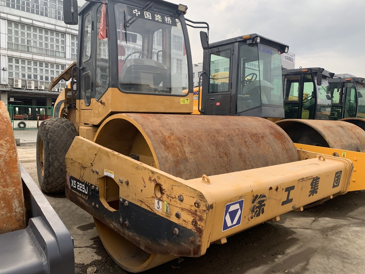 XCMG XS223J - 碾压机:图1 XCMG XS223J - 碾压机:图1
