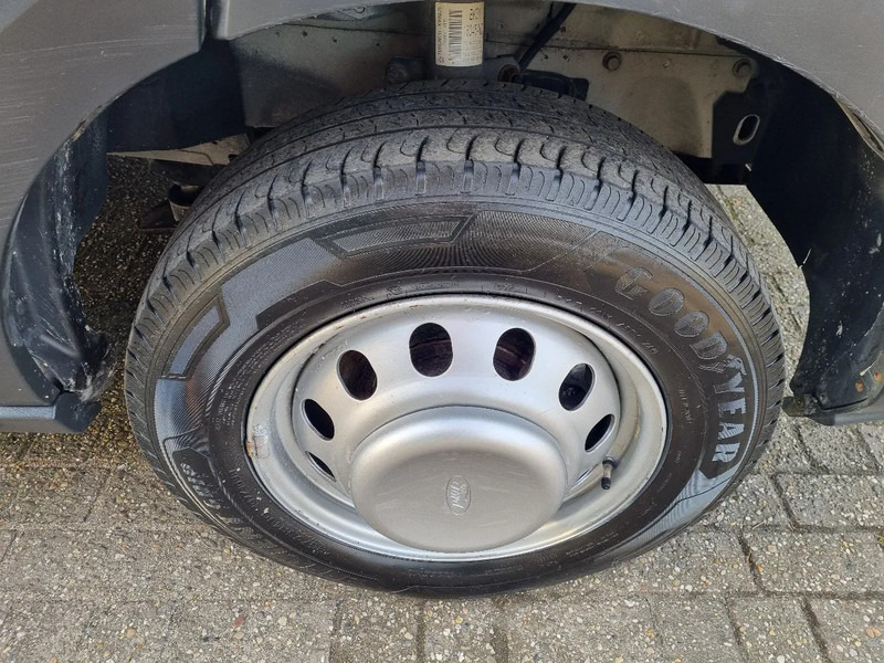 平板货车, 康比货车 Ford Transit 2.0 TDCI 170 PK Open laadbak DC 6 Zits Euro 6：图13