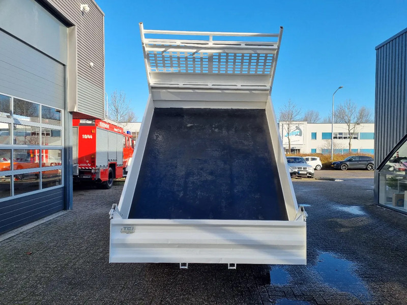 Iveco Daily 35C18 3.0D Kipper Hi-Matic Euro 6 GVW 3500 kg - 翻斗货车:图4 Iveco Daily 35C18 3.0D Kipper Hi-Matic Euro 6 GVW 3500 kg - 翻斗货车:图4