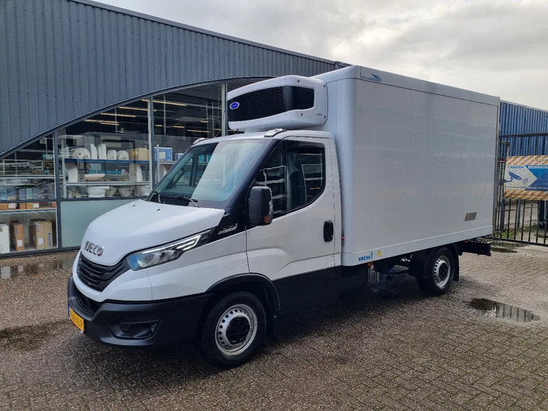 Iveco Daily 35S16 Hi-Matic Koelkoffer Carrier Xarios 5 ST 380V +20C/-20C Euro 6E - 冷藏货车:图4 Iveco Daily 35S16 Hi-Matic Koelkoffer Carrier Xarios 5 ST 380V +20C/-20C Euro 6E - 冷藏货车:图4