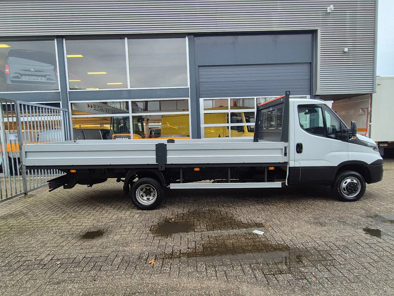 Iveco Daily 50C18 Pritsche 3.0D Euro 6 Hi-Matic GVW 3500 kg - 平板货车:图4 Iveco Daily 50C18 Pritsche 3.0D Euro 6 Hi-Matic GVW 3500 kg - 平板货车:图4