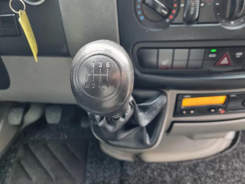 厢式货车 Mercedes-Benz Sprinter 513 CDI Koffer 21kub 130 pk Euro 5B GVW 5300 KG：图18