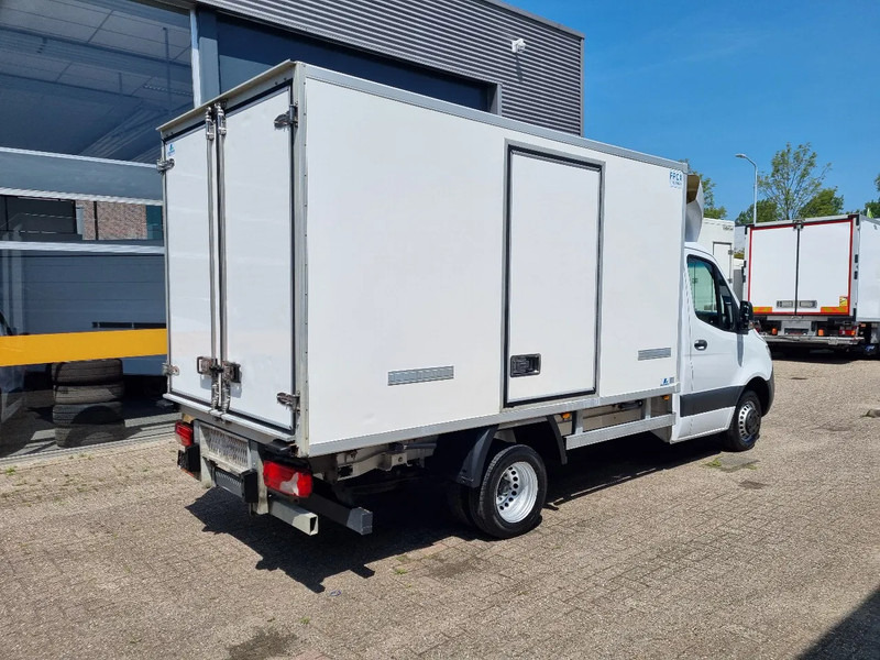 Mercedes-Benz Sprinter 519 CDI 3.0 V6 KUHLKOFFER ATP TK V300MAX ST230V +20C / -20C - 冷藏货车:图2 Mercedes-Benz Sprinter 519 CDI 3.0 V6 KUHLKOFFER ATP TK V300MAX ST230V +20C / -20C - 冷藏货车:图2