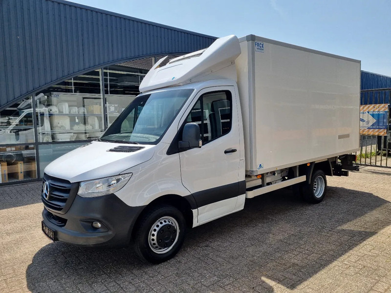 Mercedes-Benz Sprinter 519 CDI 3.0 V6 KUHLKOFFER ATP TK V300MAX ST230V +20C / -20C - 冷藏货车:图4 Mercedes-Benz Sprinter 519 CDI 3.0 V6 KUHLKOFFER ATP TK V300MAX ST230V +20C / -20C - 冷藏货车:图4