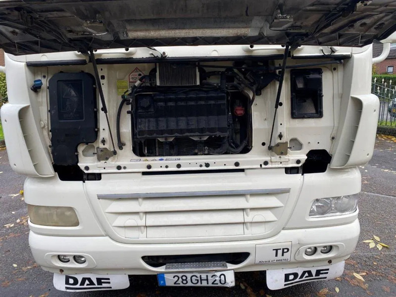 DAF CF 85.410 85CF 410 AUTOMATIC - 牵引车:图3 DAF CF 85.410 85CF 410 AUTOMATIC - 牵引车:图3