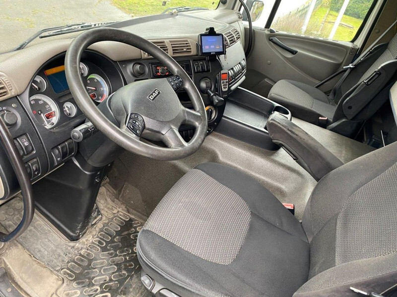Interior photo 1: 牵引车 DAF CF 85.460 CF 460 HOLLAND TRUCK Interior photo 1: 牵引车 DAF CF 85.460 CF 460 HOLLAND TRUCK