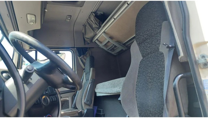 牵引车 DAF XF 105.410 3 PIECES AVAILABLE：图9