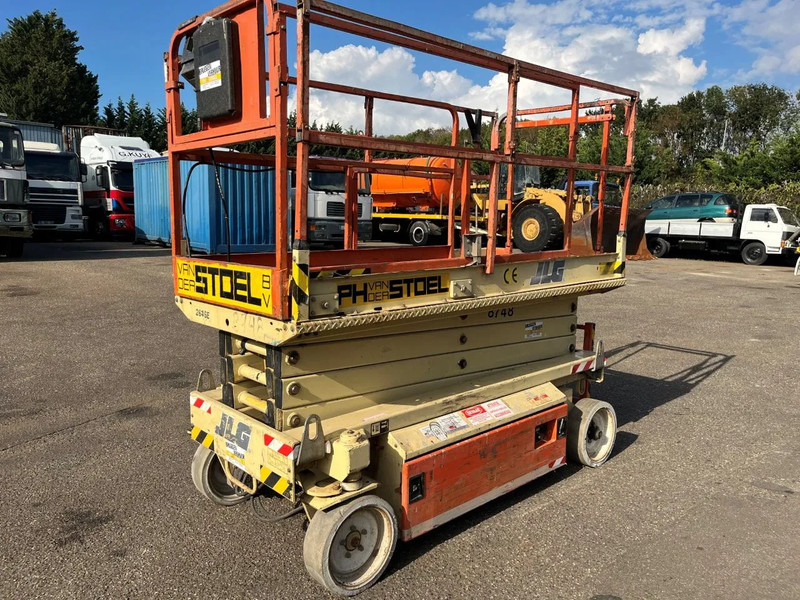 JLG 2646-E !!! LOW HOURS !!! - 剪式升降机:图1 JLG 2646-E !!! LOW HOURS !!! - 剪式升降机:图1