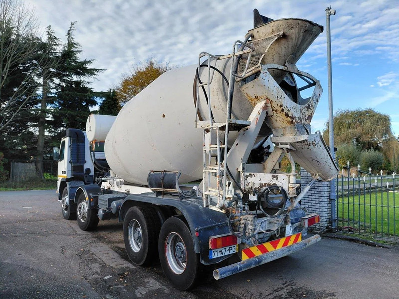 Volvo FM 12.340 8x4 Mixer Steel Suspension - 混凝土搅拌车:图3 Volvo FM 12.340 8x4 Mixer Steel Suspension - 混凝土搅拌车:图3