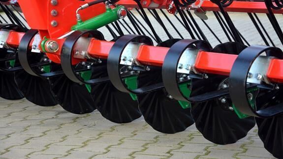 AGRO-MASZ Brona Mulczowa BM75 - 弹齿耙:图4 AGRO-MASZ Brona Mulczowa BM75 - 弹齿耙:图4