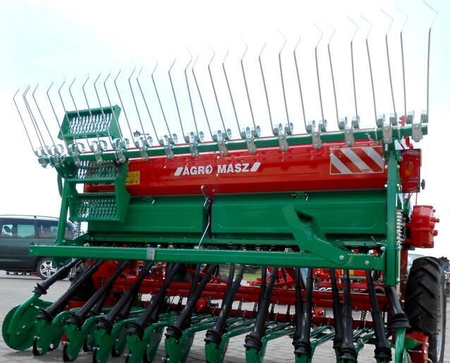 AGRO-MASZ SR-250 / SEMBRADORA - 条播机:图1 AGRO-MASZ SR-250 / SEMBRADORA - 条播机:图1