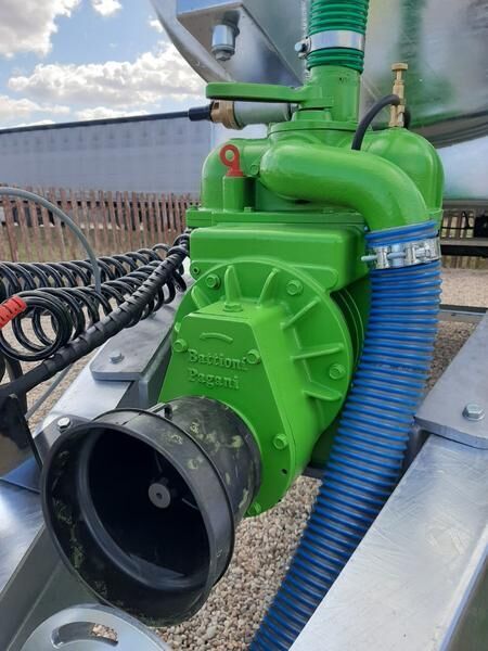 Agro-max New Agro-Max Barrel/ Beczkowóz wóz asenizacyjny 10000 l - 浆罐车:图3 Agro-max New Agro-Max Barrel/ Beczkowóz wóz asenizacyjny 10000 l - 浆罐车:图3