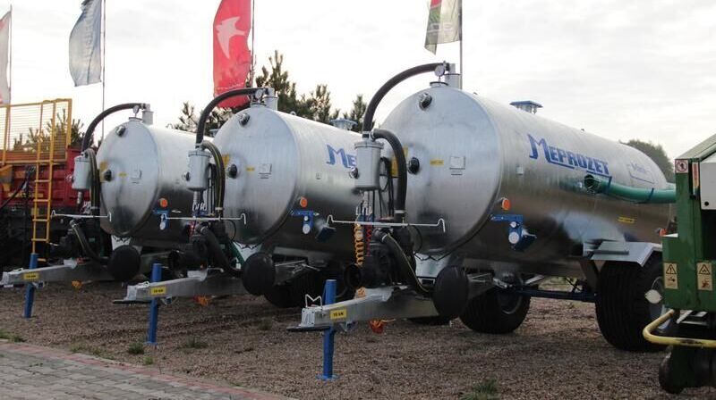 MEPROZET Güllefässer/ Slurry tanker/ Wóz asenizacyjny 5000 l / Cisterna d - 浆罐车:图3 MEPROZET Güllefässer/ Slurry tanker/ Wóz asenizacyjny 5000 l / Cisterna d - 浆罐车:图3