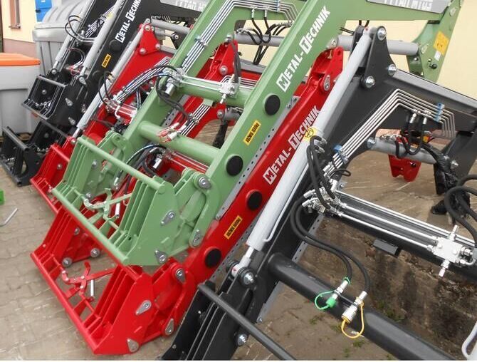 Metal-Technik Frontlader für Massey Ferguson/ Front loader/ Ładowacz TUR - 牵引车前端装载机 适用于 拖拉机:图3 Metal-Technik Frontlader für Massey Ferguson/ Front loader/ Ładowacz TUR - 牵引车前端装载机 适用于 拖拉机:图3