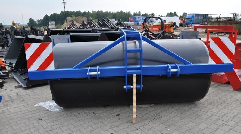 Metal-Technik Wał 2.7 m łąkowo-polowy - 农场碾压机:图4 Metal-Technik Wał 2.7 m łąkowo-polowy - 农场碾压机:图4