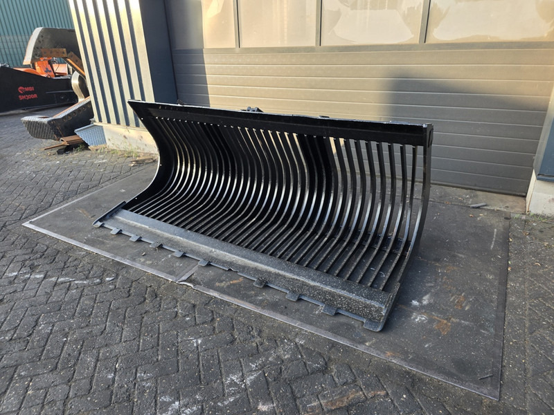 Puinbak volvo l60f l 70shovelbak volvo l60 wiellader bak volvo l60 l70 - 铲斗 适用于 建筑机械:图2 Puinbak volvo l60f l 70shovelbak volvo l60 wiellader bak volvo l60 l70 - 铲斗 适用于 建筑机械:图2