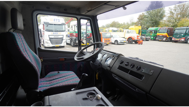 自动转运卡车 Mercedes-Benz 814 CAR TRANSPORTER 409.000KM：图6