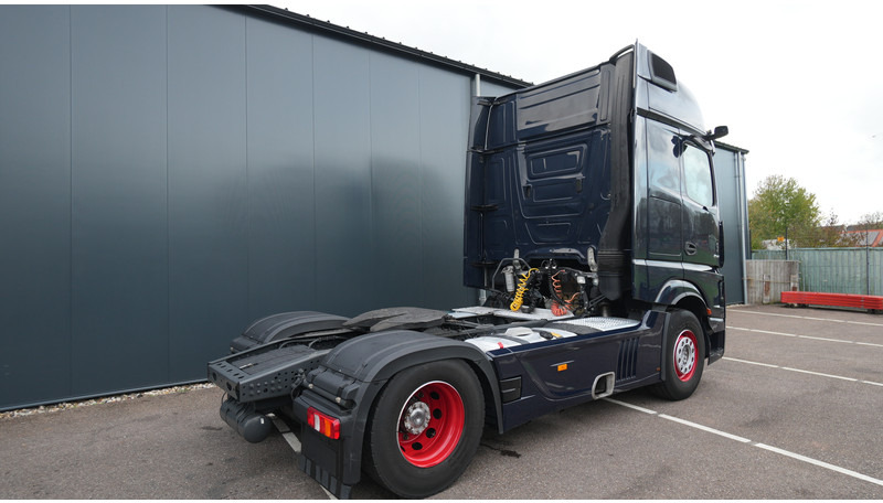 牵引车 Mercedes-Benz ACTROS 1945 GIGASPACE 684.000KM：图8