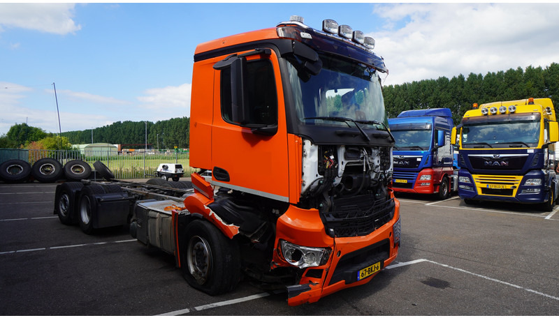 Mercedes-Benz ANTOS 2843 6x2 DAMAGED VEHICLE - 驾驶室底盘卡车:图3 Mercedes-Benz ANTOS 2843 6x2 DAMAGED VEHICLE - 驾驶室底盘卡车:图3